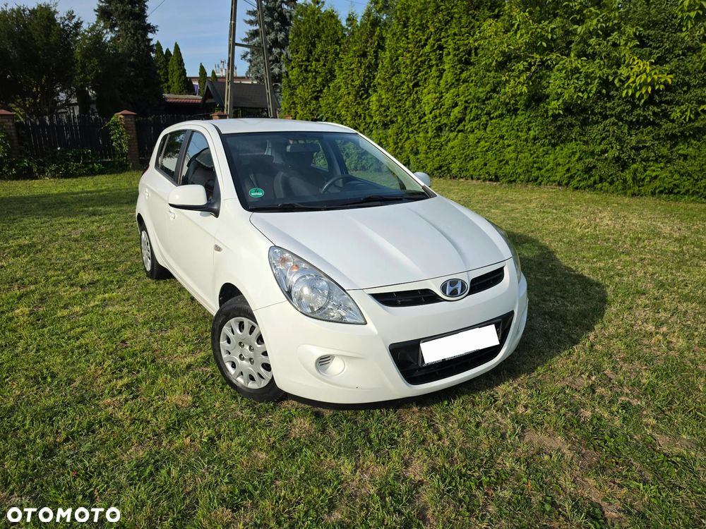 Hyundai i20 1.2 FIFA WM Edition - 20
