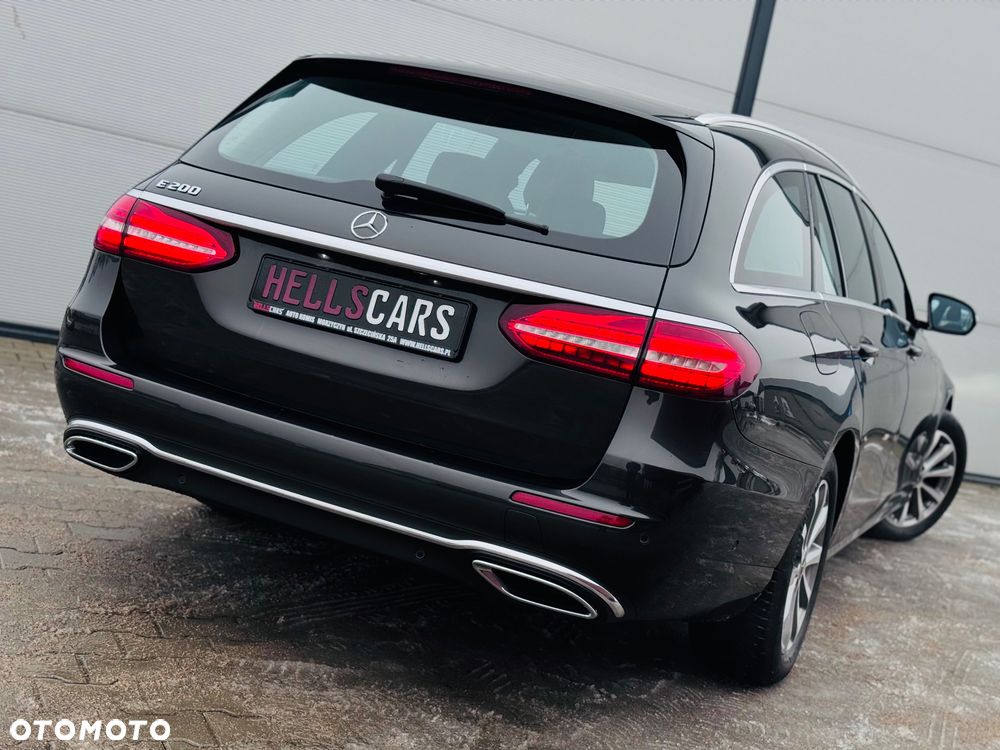 Mercedes-Benz Klasa E 200 9G-TRONIC Exclusive - 3