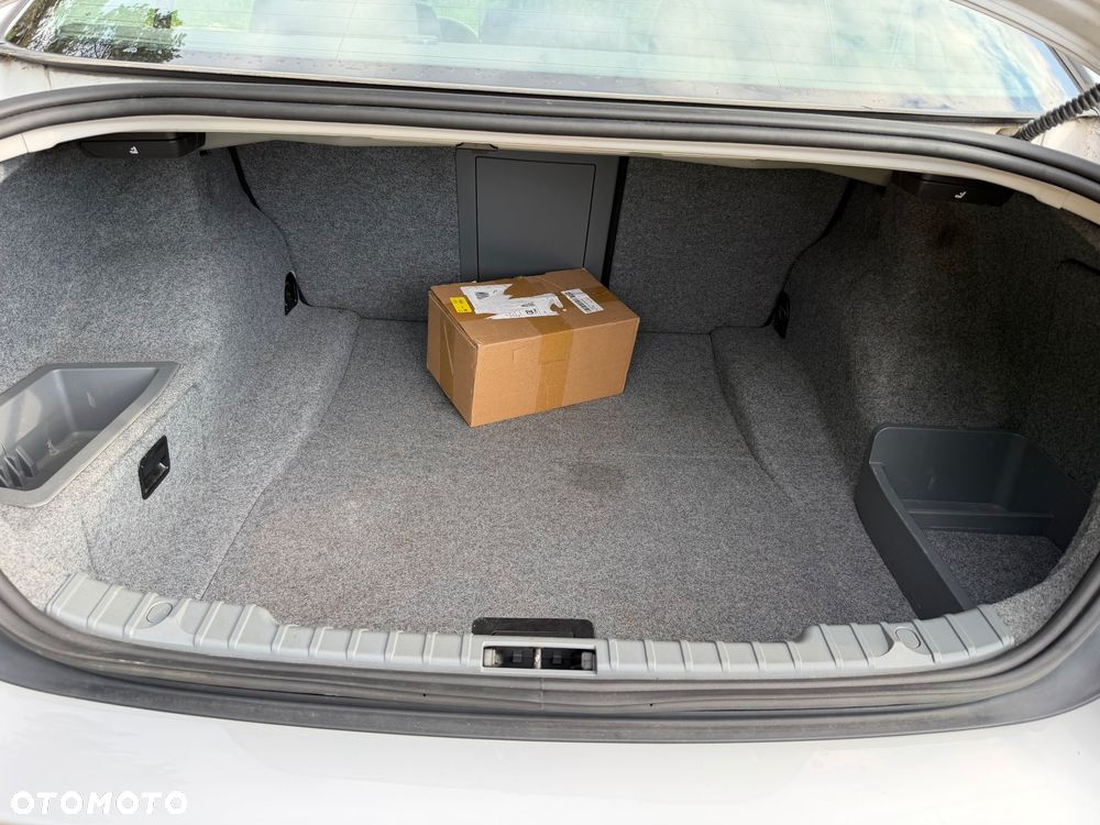 BMW Seria 3 318i Edition Sport - 20