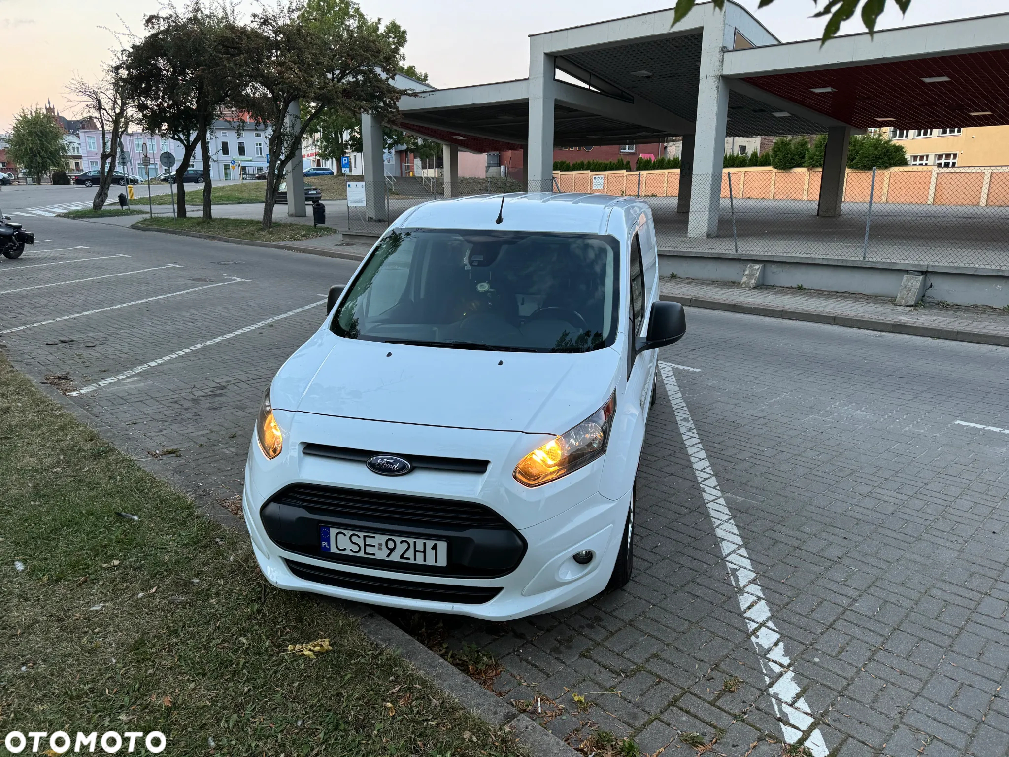 Ford TRANSIT CONNECT - 5