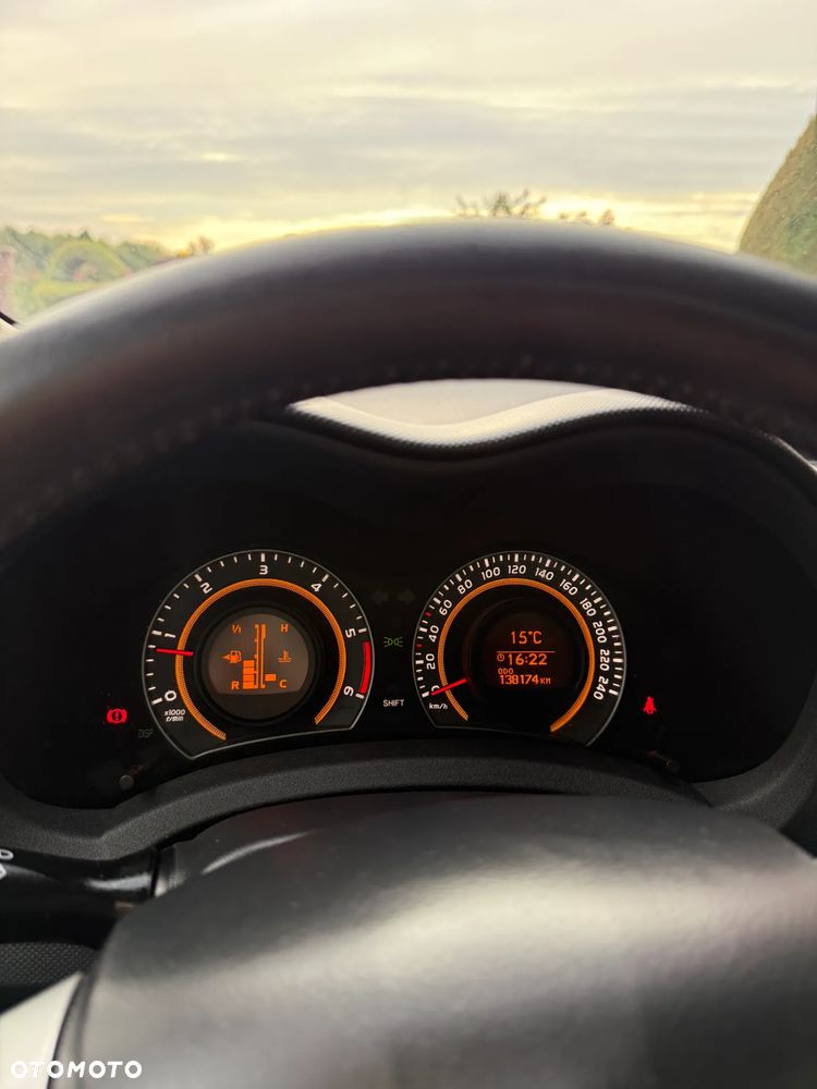 Toyota Auris 2.0 D-4D Premium + - 9