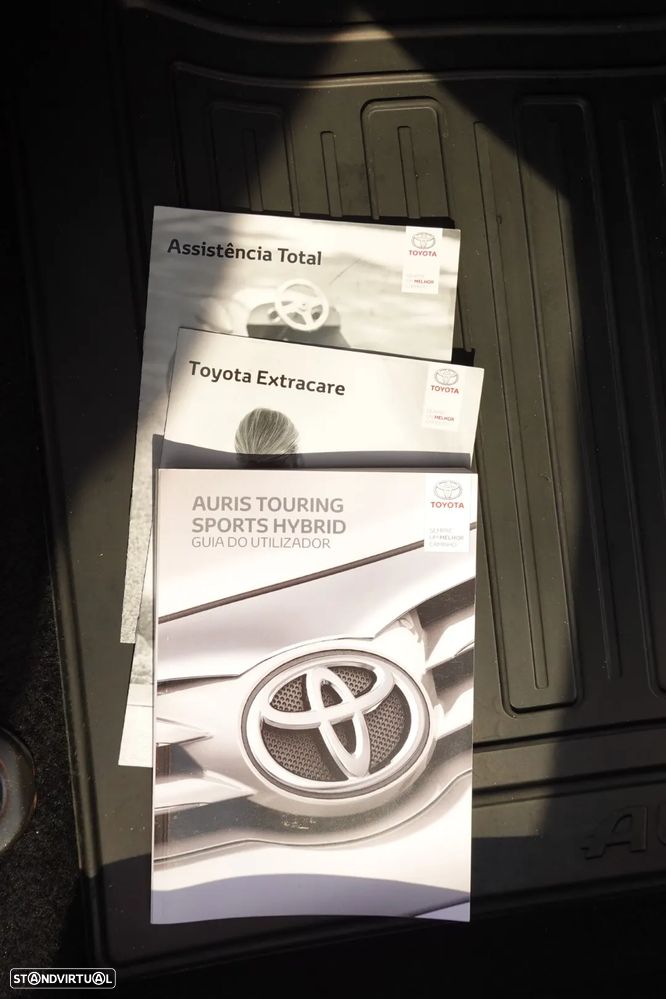 Toyota Auris Touring Sports 1.8 HSD Freestyle - 29