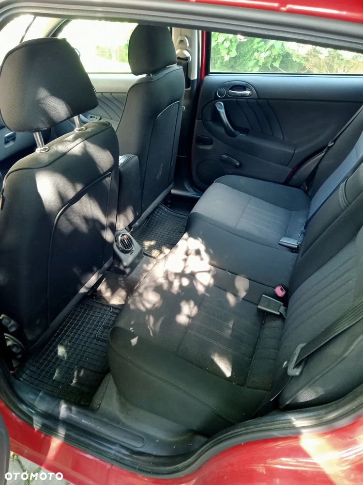 Alfa Romeo 147 - 8
