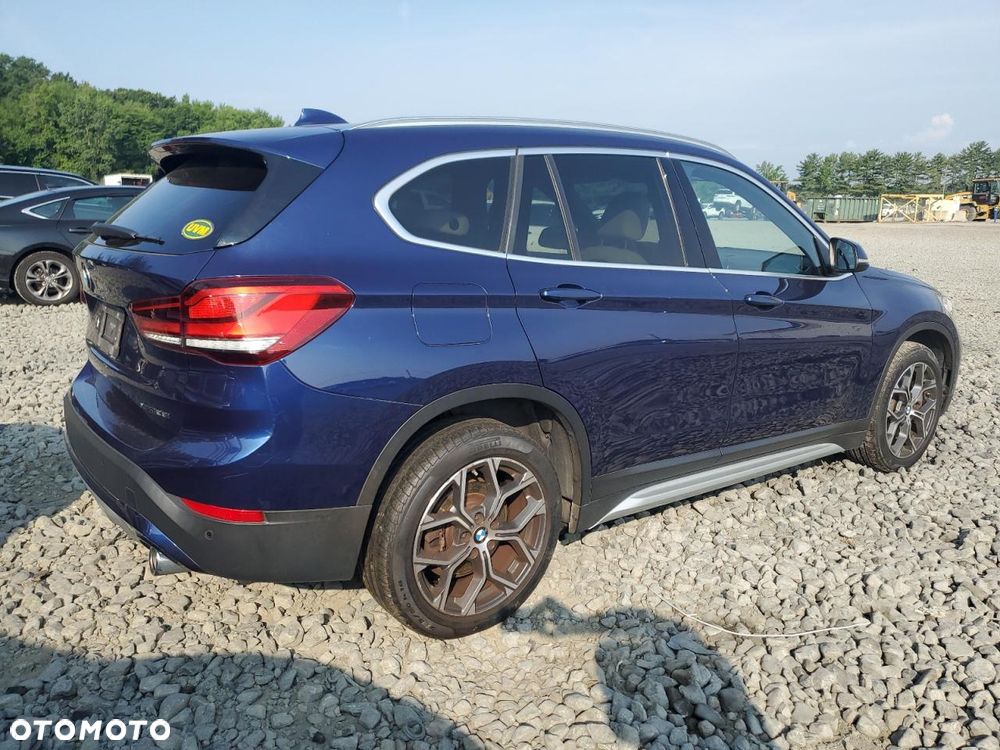 BMW X1 xDrive25i GPF Sport Line sport - 4