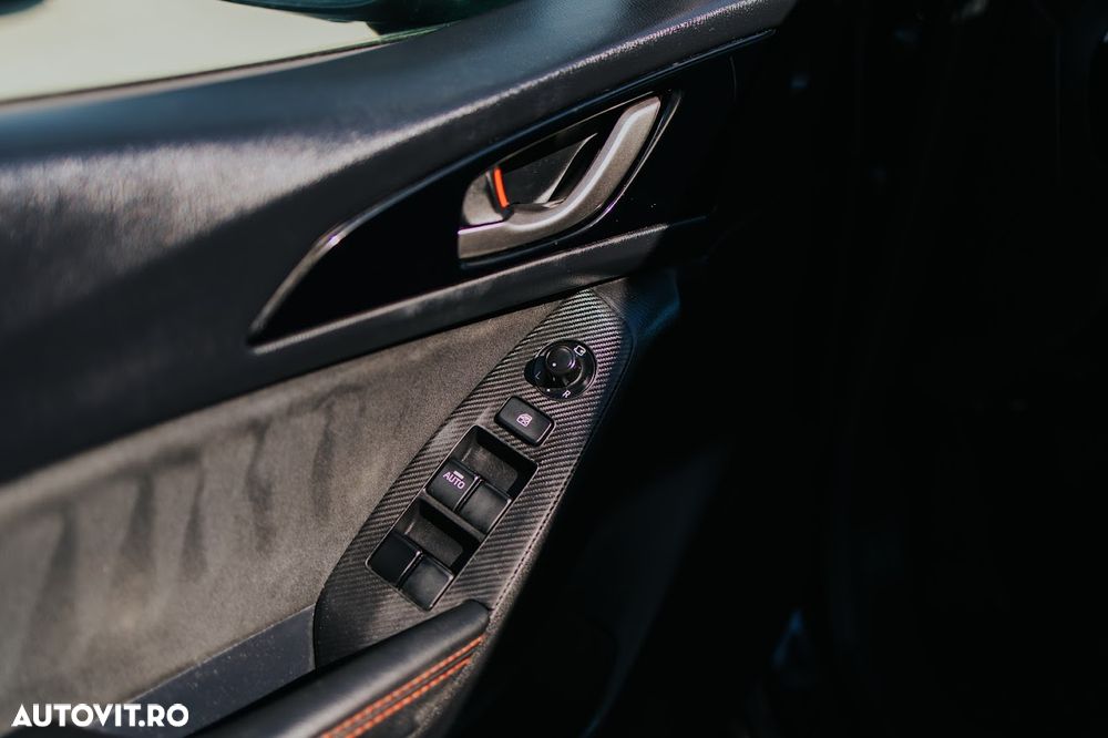 Mazda 3 SKYACTIV-D 105 Sports-Line - 11