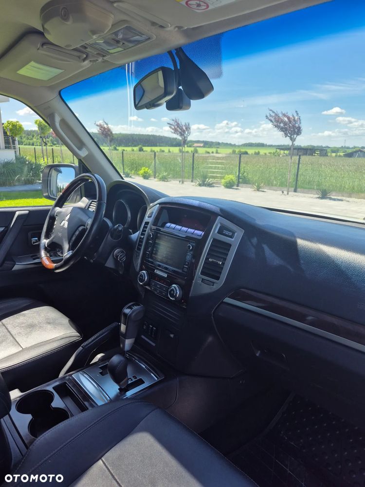 Mitsubishi Pajero 3.2 DI-D Automatik Final Edition - 14