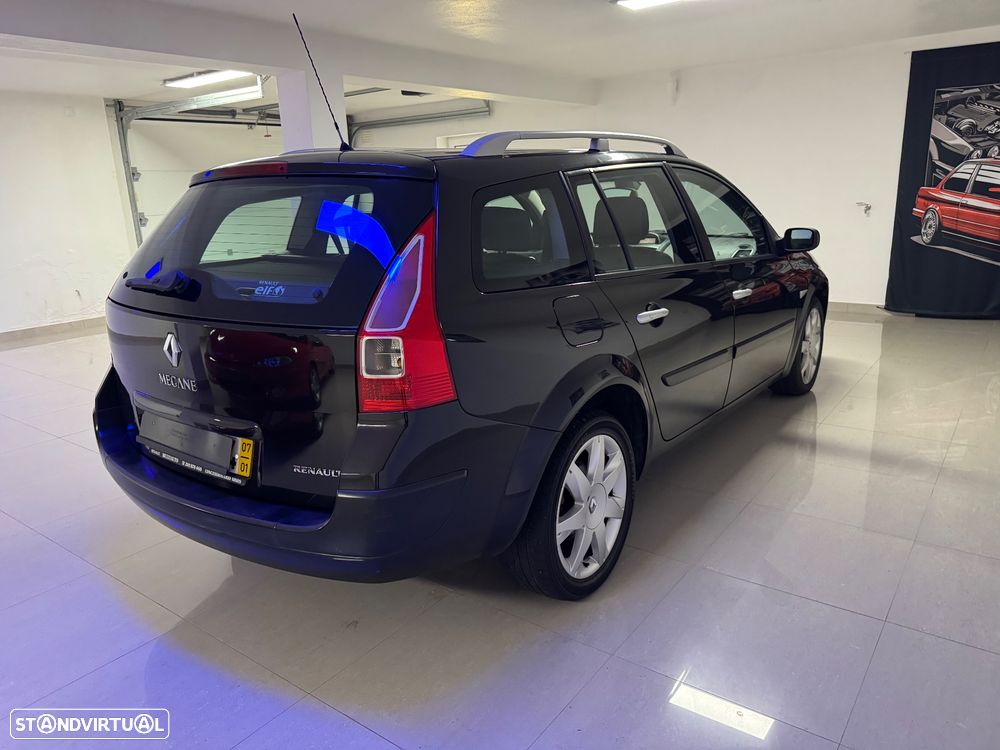 Renault Mégane Sport Tourer - 27