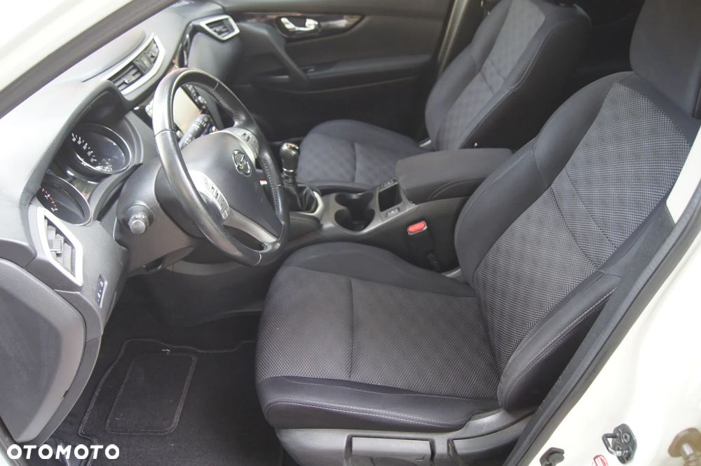 Nissan Qashqai 1.2 DIG-T 360 - 10