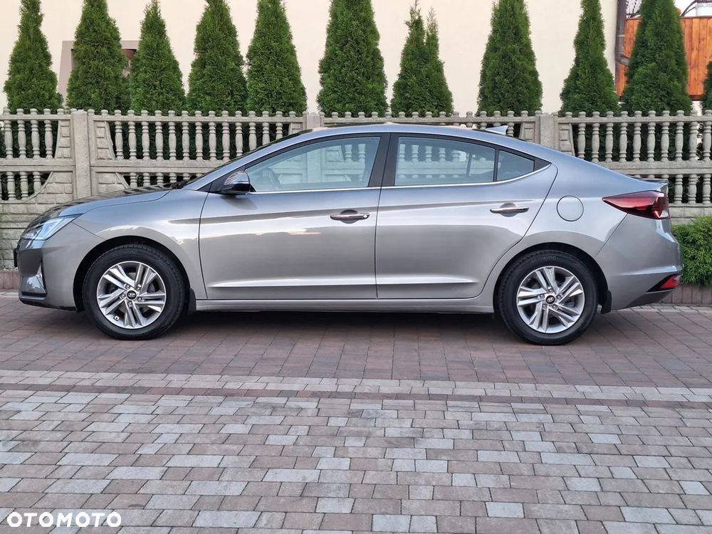 Hyundai Elantra 1.6 Style - 33