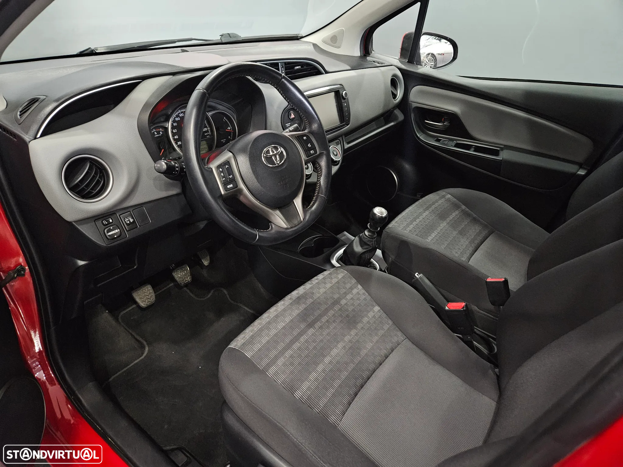 Toyota Yaris 1.4 D-4D Sport - 8