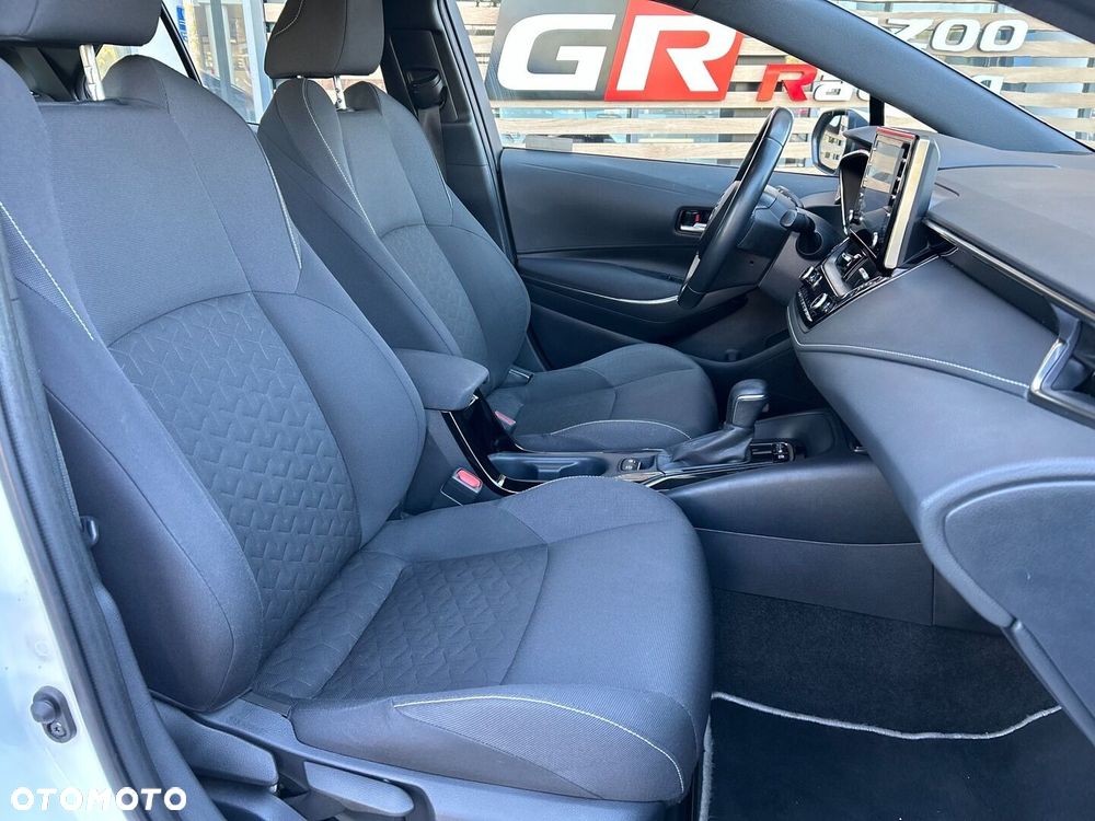 Toyota Corolla - 10