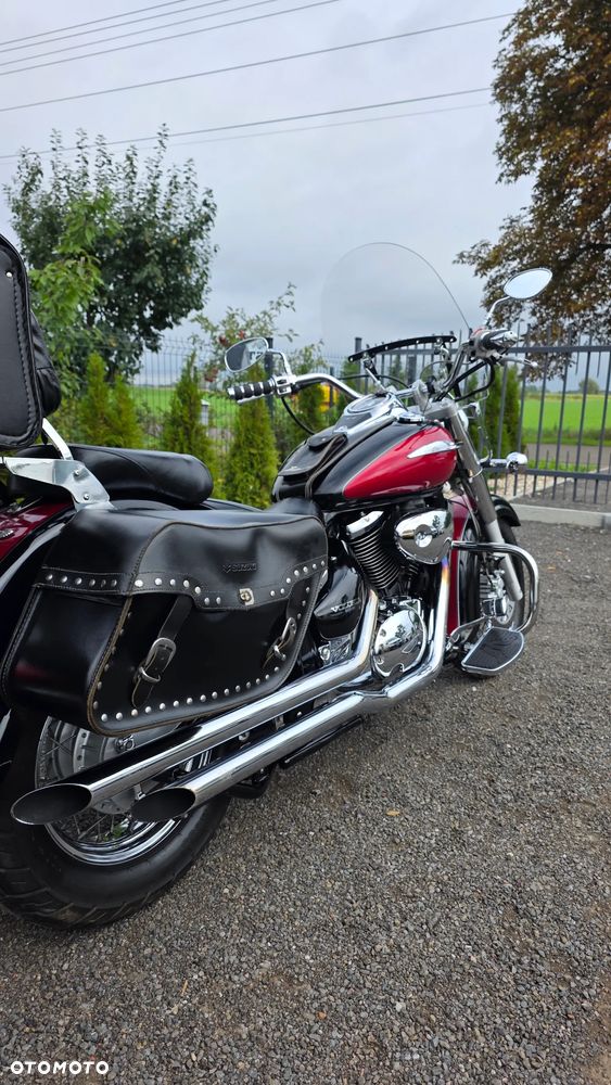 Suzuki Intruder - 10