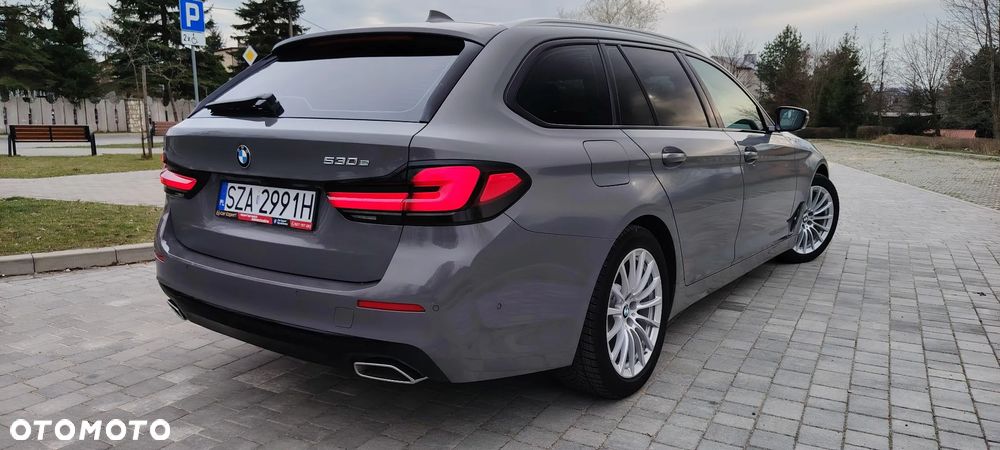 BMW Seria 5 530e Luxury Line sport - 8