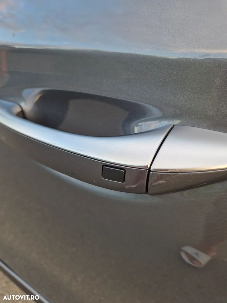 Hyundai IONIQ - 14
