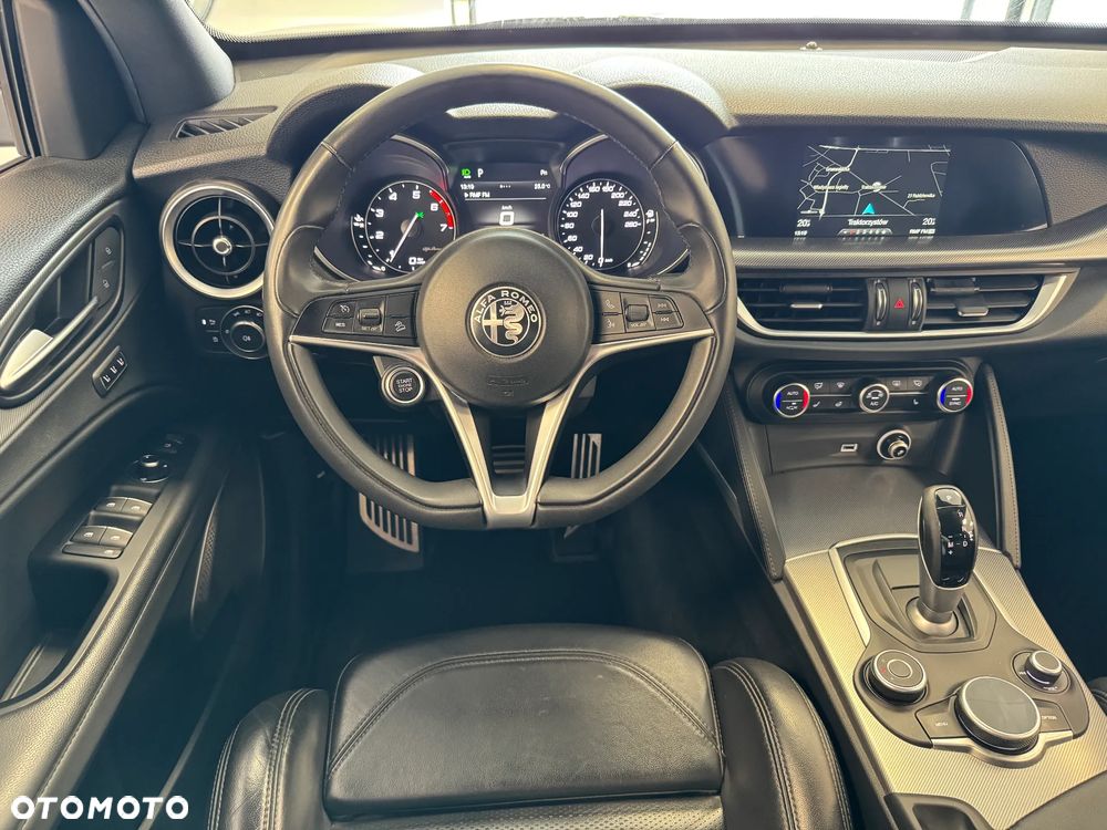 Alfa Romeo Stelvio 2.0 Turbo TI Q4 - 15
