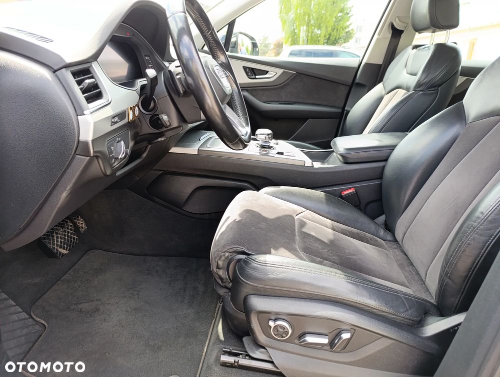 Audi Q7 - 8