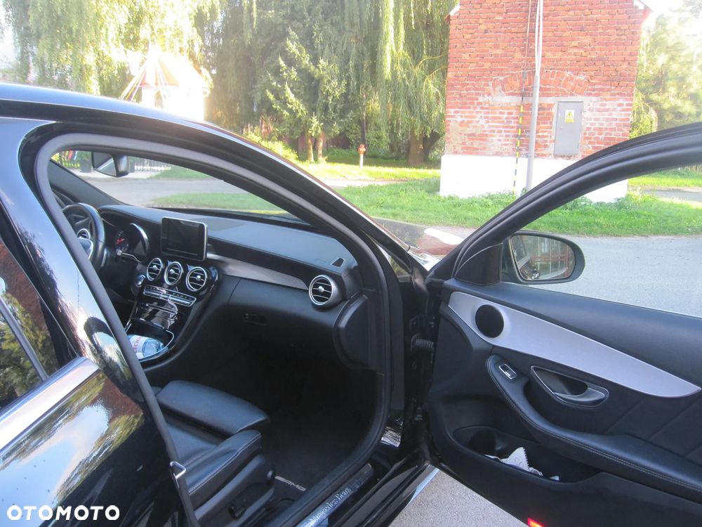 Mercedes-Benz Klasa C 220 CDI DPF BlueEFFICIENCY 7G-TRONIC Avantgarde Edition - 7