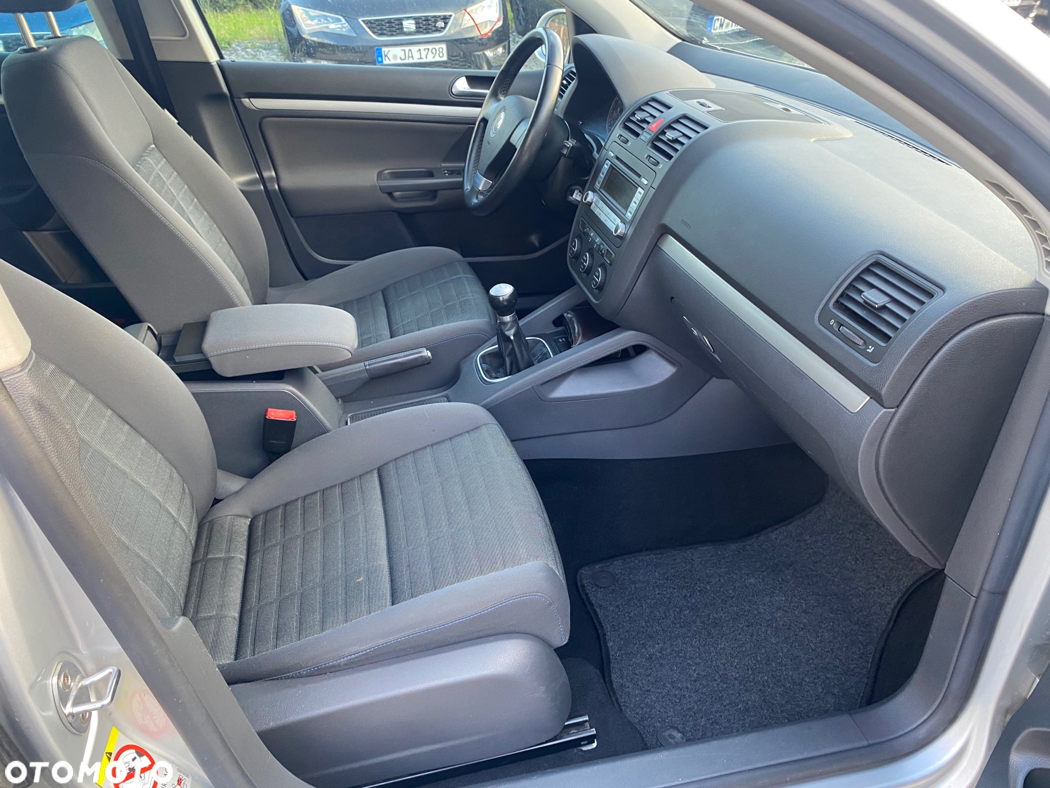 Volkswagen Golf 1.6 United - 24