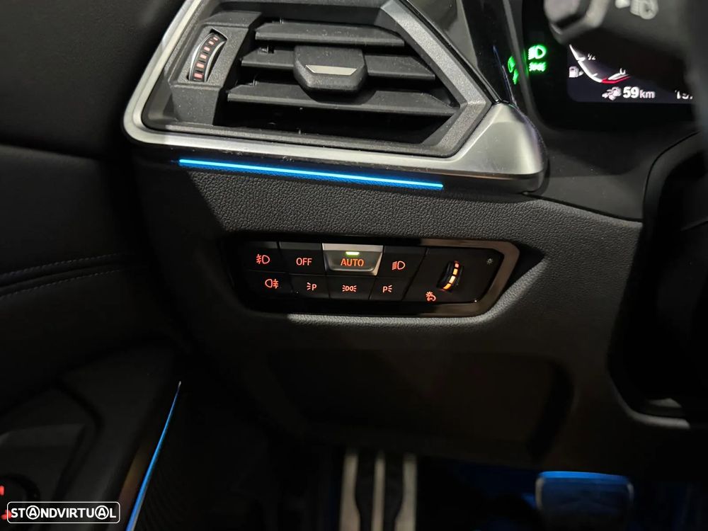 BMW 330 e Touring Pack M Auto - 19
