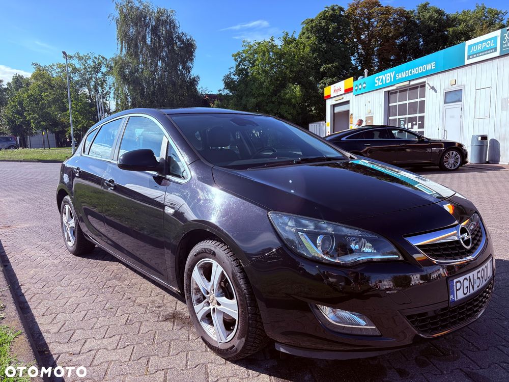 Opel Astra 1.4 T Cosmo - 1