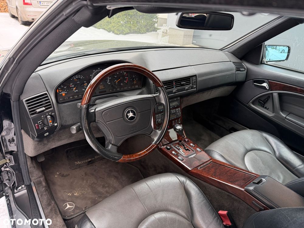 Mercedes-Benz SL - 11