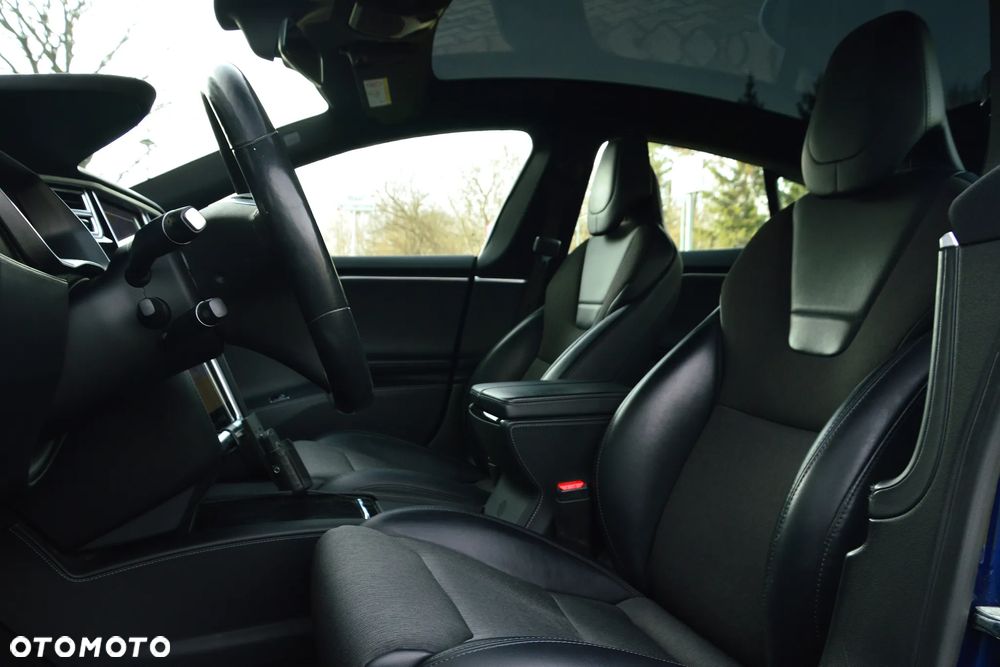 Tesla Model S 75 - 13