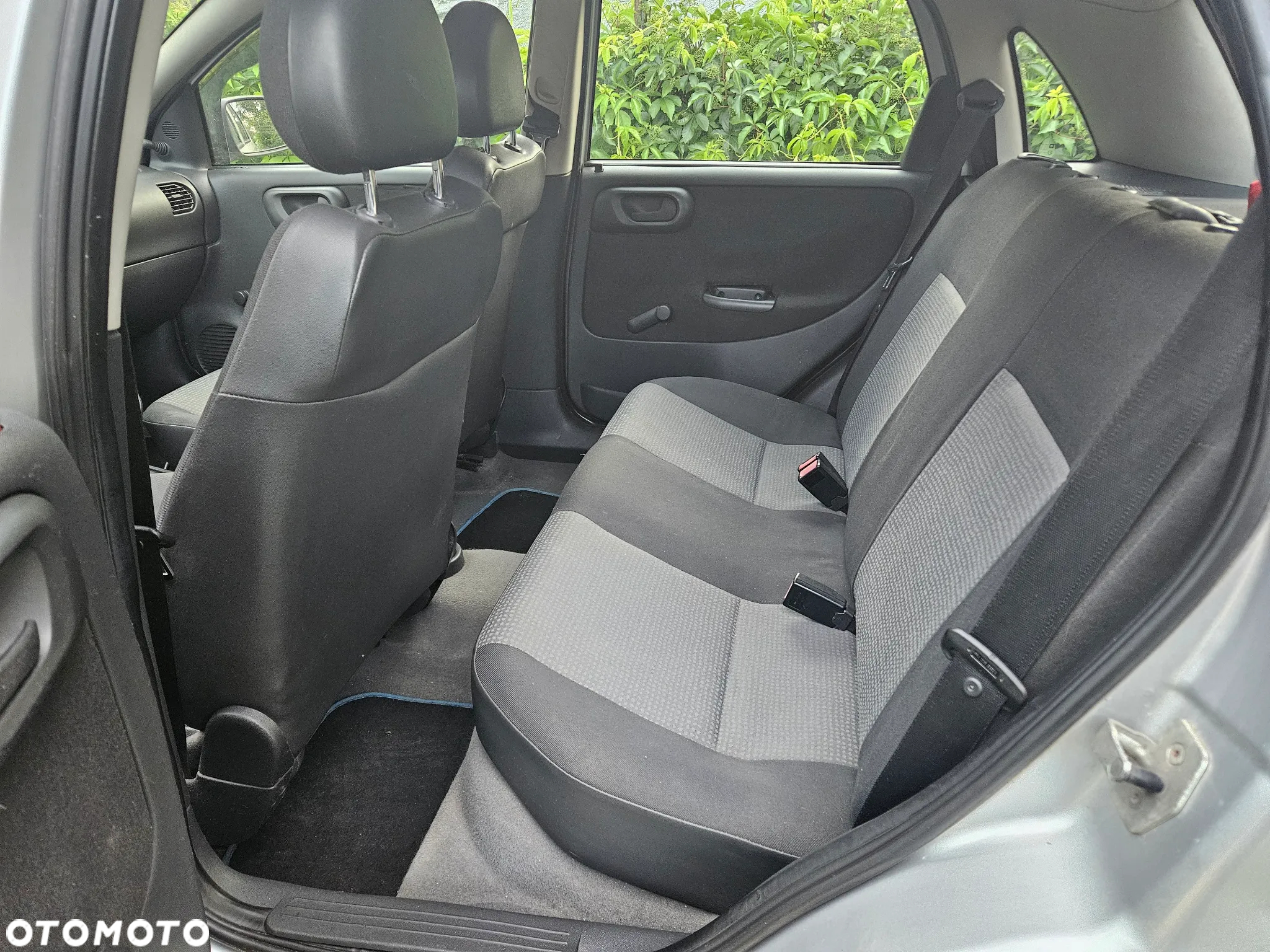 Opel Corsa 1.2 16V Enjoy Easytronic - 9