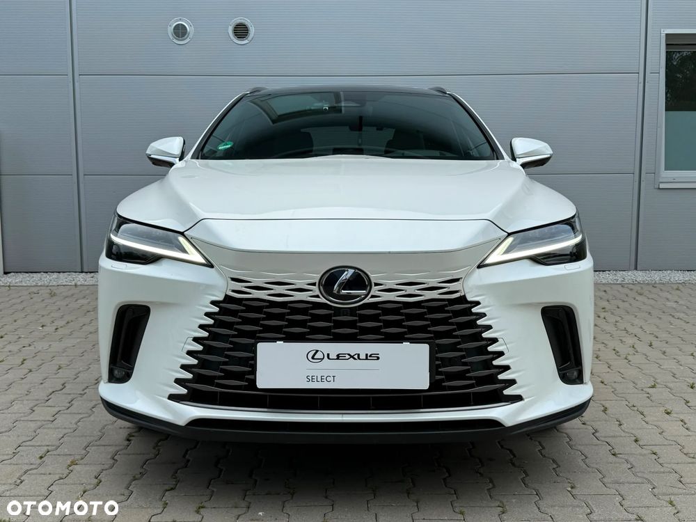 Lexus RX 450h+ Omotenashi - 13