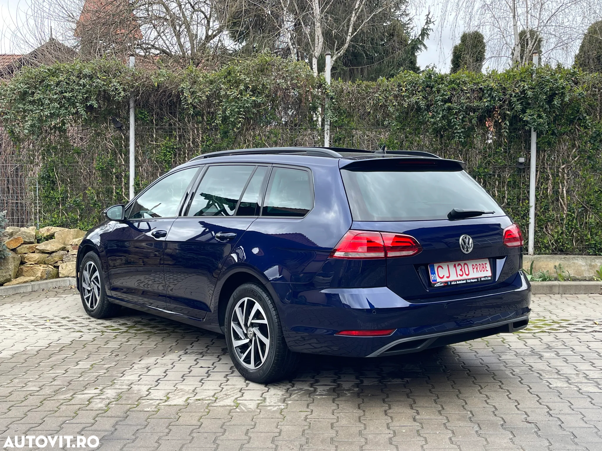 Volkswagen Golf 1.6 TDI Comfortline - 5