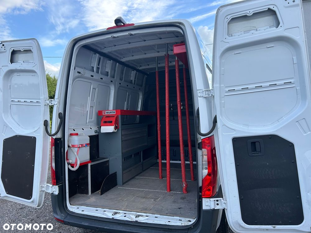 Mercedes-Benz Sprinter - 15