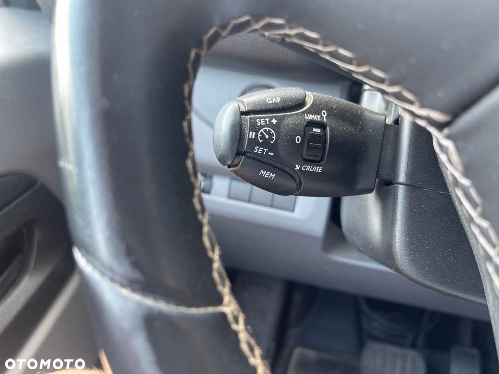 Opel Vivaro - 15