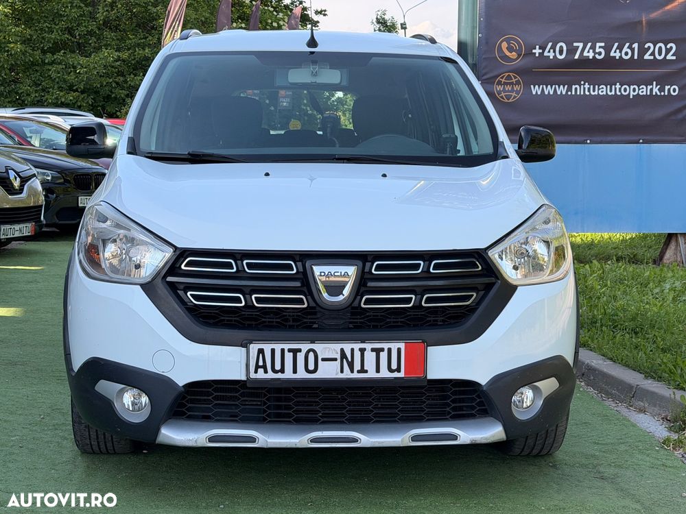 Dacia Lodgy 1.5 dCi Stepway - 12