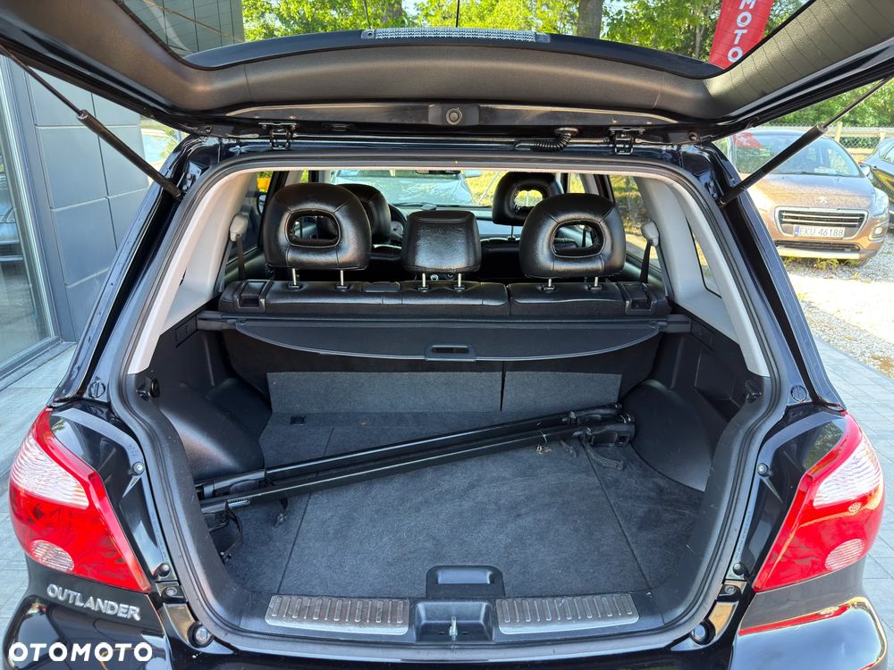 Mitsubishi Outlander 2.0 Invite - 23