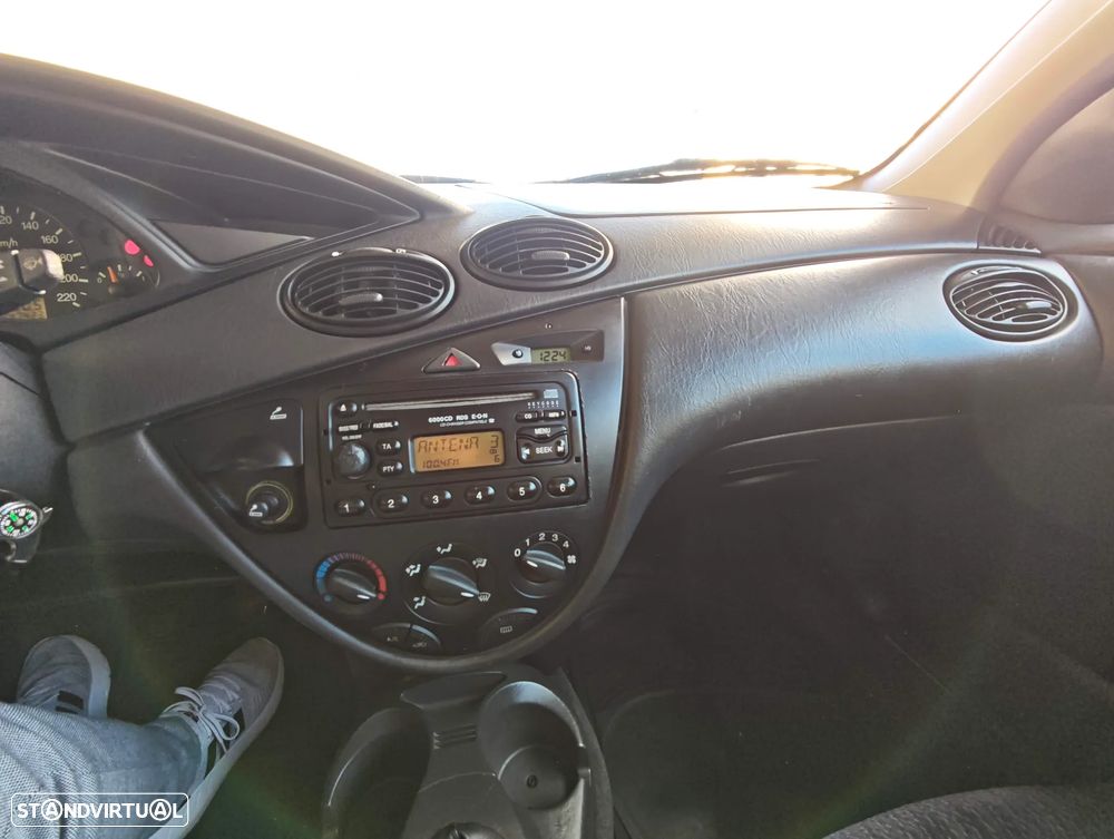 Ford Focus SW 1.6 Ambiente - 5