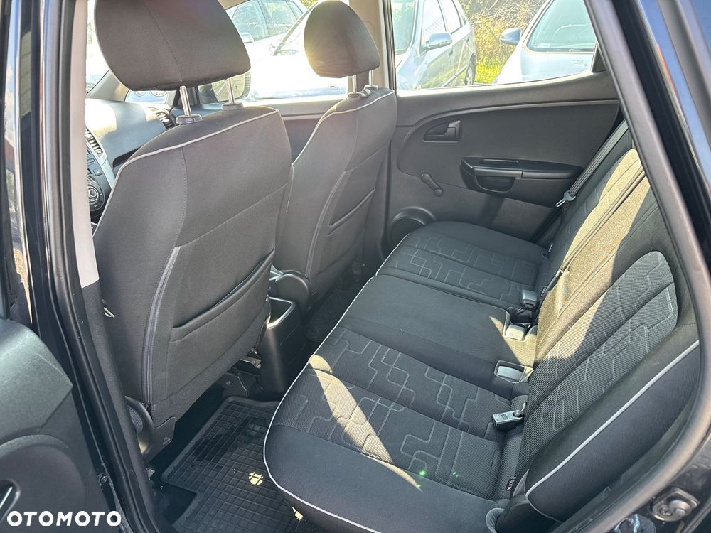 Kia Venga 1.4 CRDi M - 9