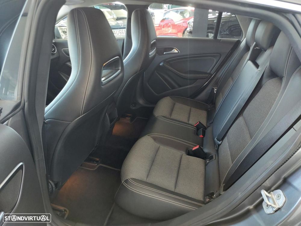 Mercedes-Benz CLA 180 d Shooting Brake - 14