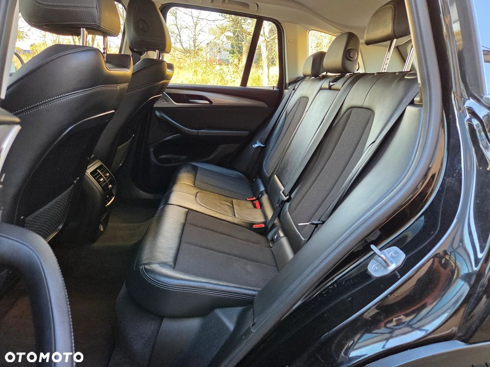 BMW X3 xDrive20d xLine - 28
