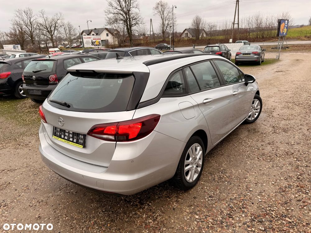 Opel Astra 1.6 CDTI Enjoy - 11