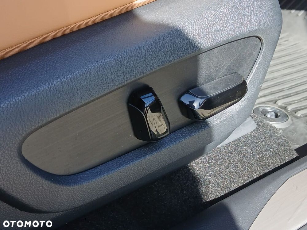 Lexus NX 350h Prestige 2WD - 40