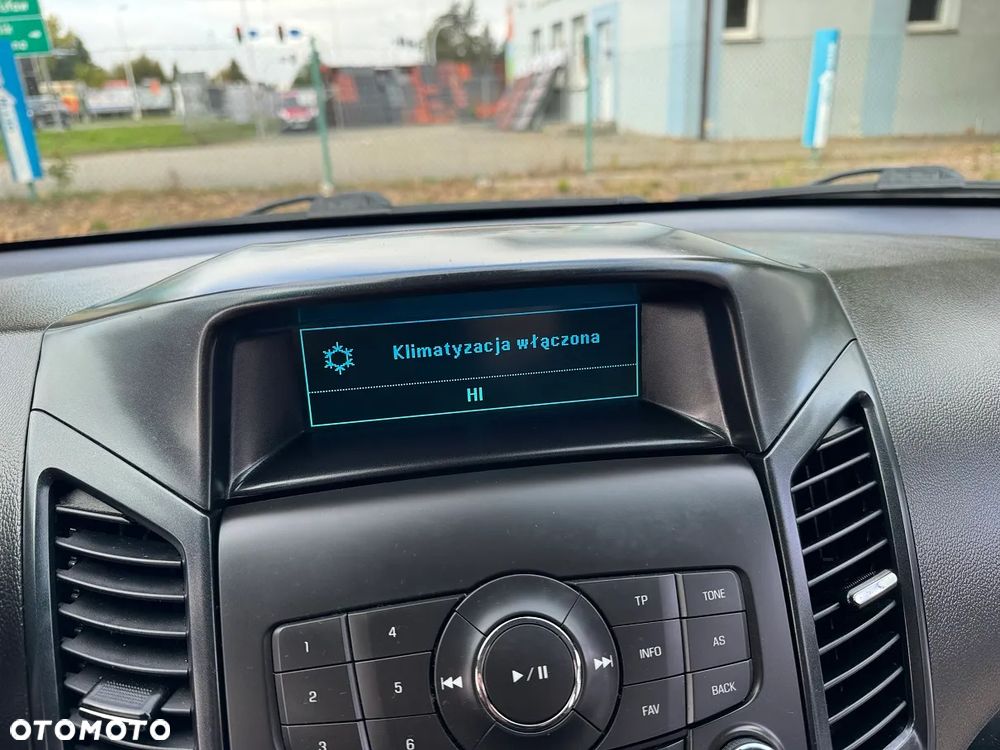 Chevrolet Orlando - 36