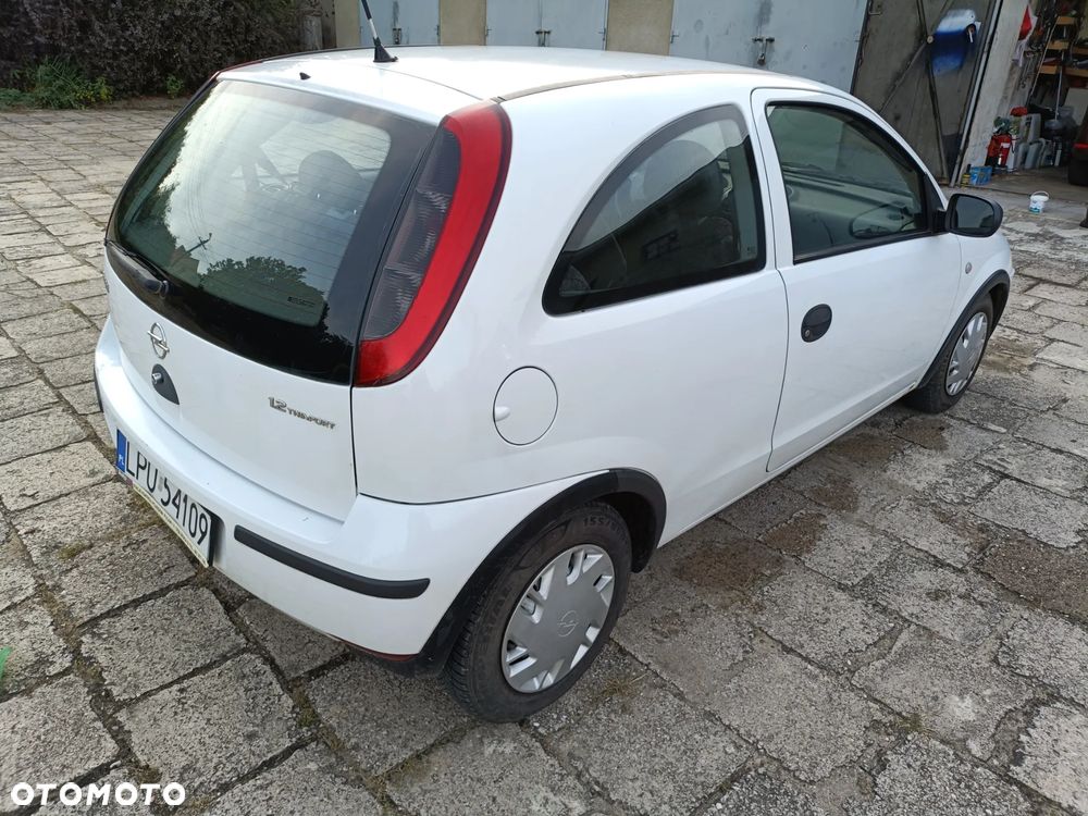 Opel Corsa - 13