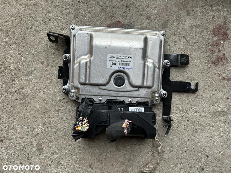 Sterownik silnika HYUNDAI I20 II ACTIVE 39128-04091