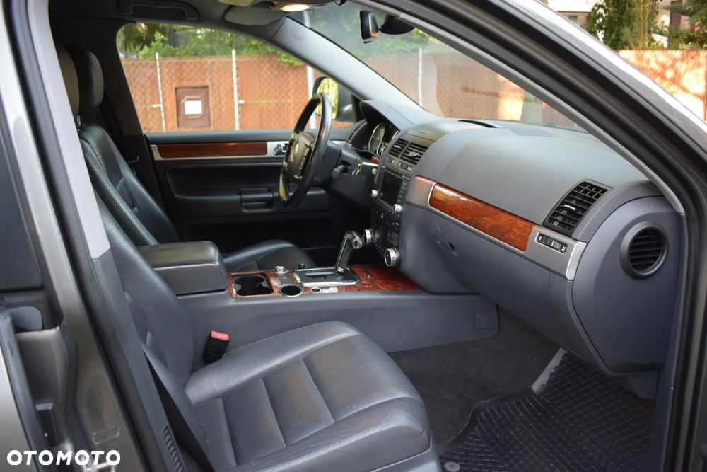 Volkswagen Touareg 3.0 V6 TDI DPF Tiptr - 2