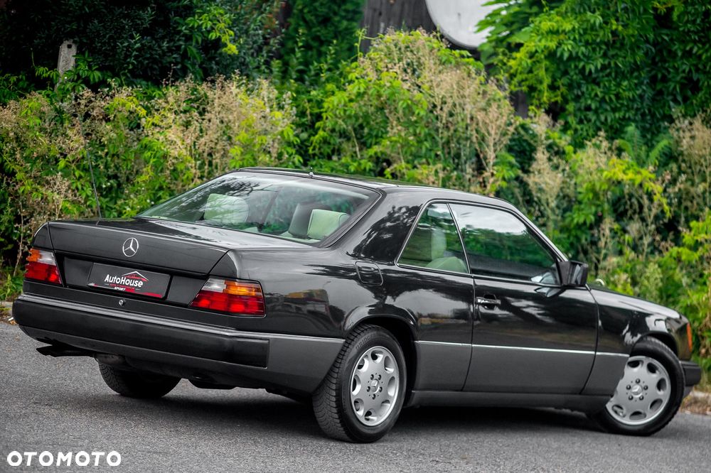 Mercedes-Benz W124 (1984-1993) - 13