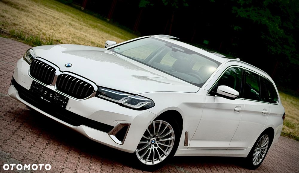 BMW Seria 5 530d xDrive mHEV Luxury Line - 1
