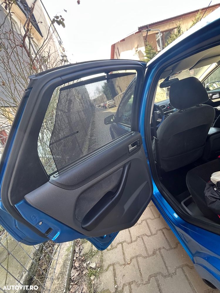 Ford Focus 1.6 Ti-VCT Ghia - 13