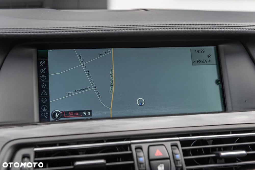 BMW Seria 5 M550d xDrive - 24
