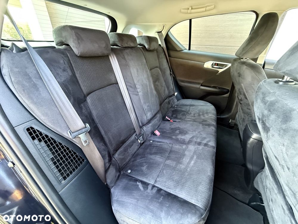 Lexus CT - 25