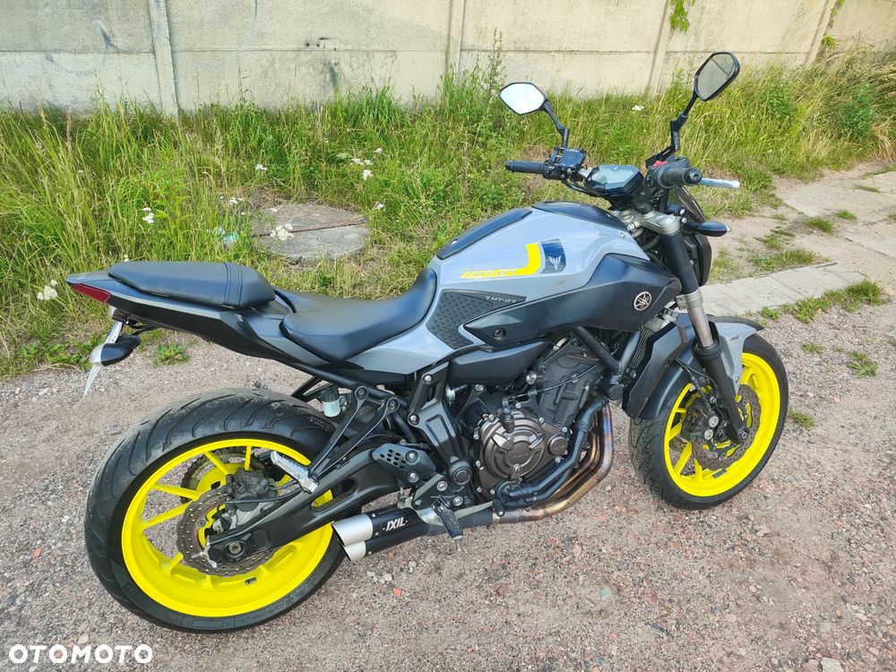Yamaha MT - 6