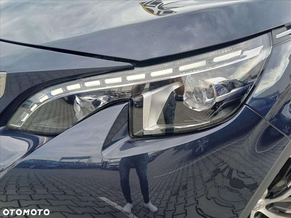Peugeot 5008 1.6 PureTech Allure S&S EAT8 - 28